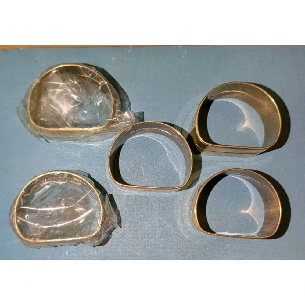 Set Of 5 Vintage Brass Napkin Rings Set - Made in Hong Kong(Some Scratches)
